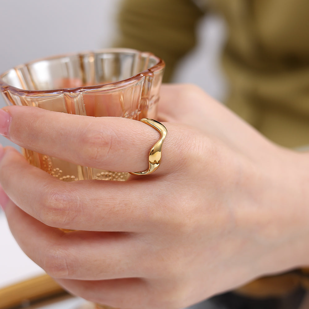 Wavey Ring