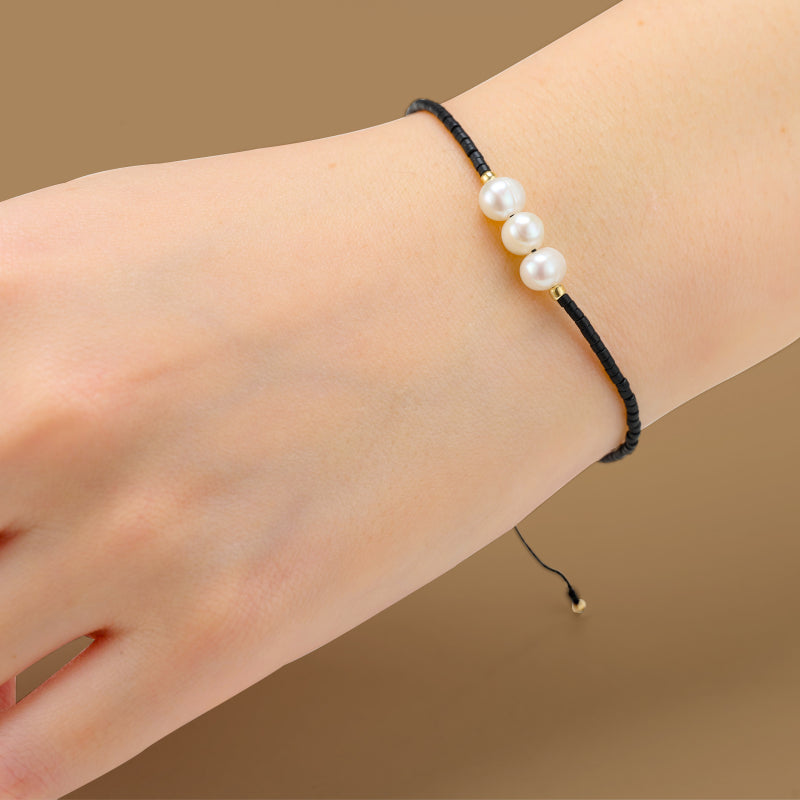 Elegant Pearl Bracelet